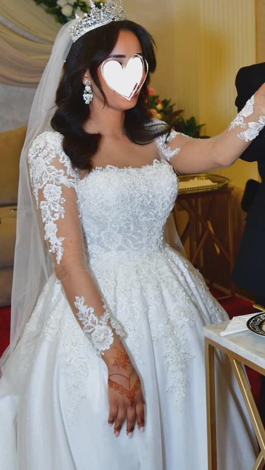 Oumaima en robe Bridal Glow le jour de son mariage